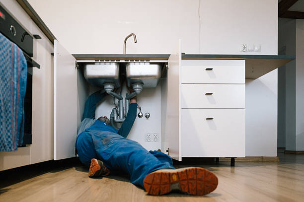 Professional Leak Detection technician working in Keedysville, MD